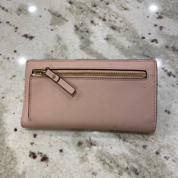 ❌SOLD❌Kate Spade Dusty Pink Bifold Wallet - Picture 2 of 4